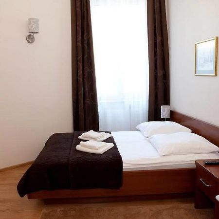 Hotel Srodmiejski Κίελτσε Εξωτερικό φωτογραφία