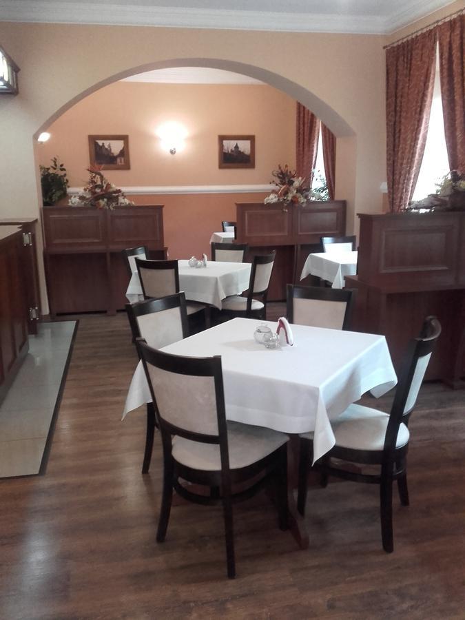 Hotel Srodmiejski Κίελτσε Εξωτερικό φωτογραφία