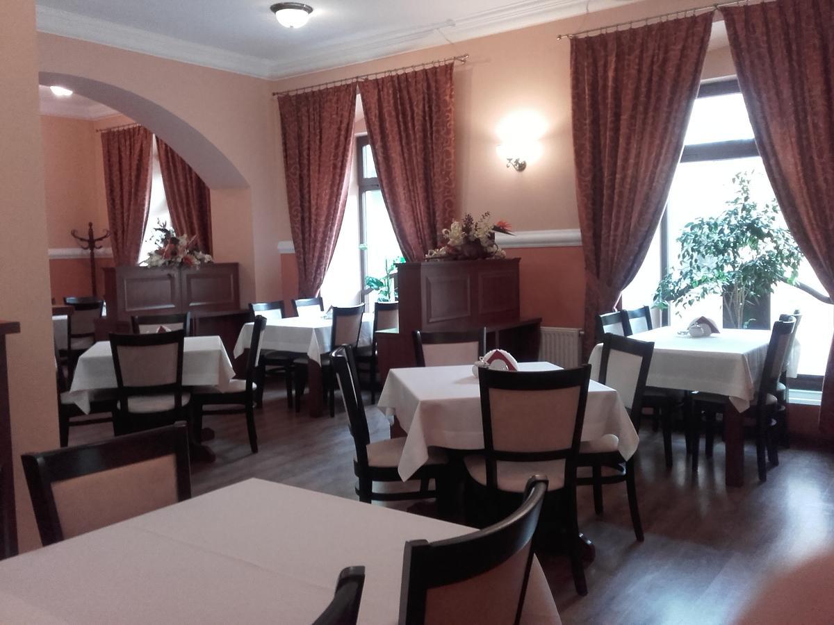 Hotel Srodmiejski Κίελτσε Εξωτερικό φωτογραφία