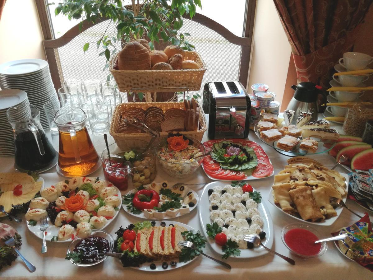 Hotel Srodmiejski Κίελτσε Εξωτερικό φωτογραφία