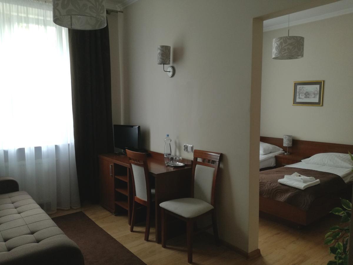 Hotel Srodmiejski Κίελτσε Εξωτερικό φωτογραφία