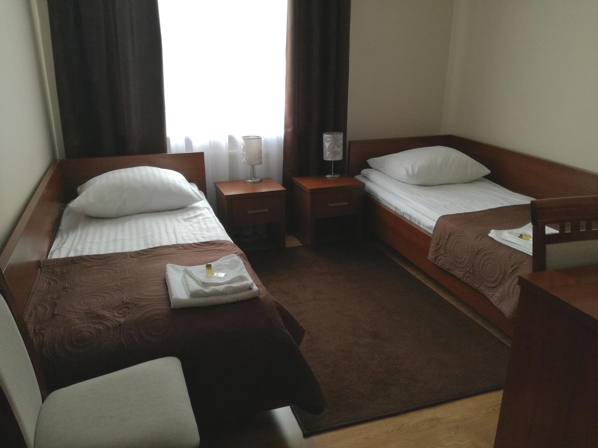 Hotel Srodmiejski Κίελτσε Εξωτερικό φωτογραφία