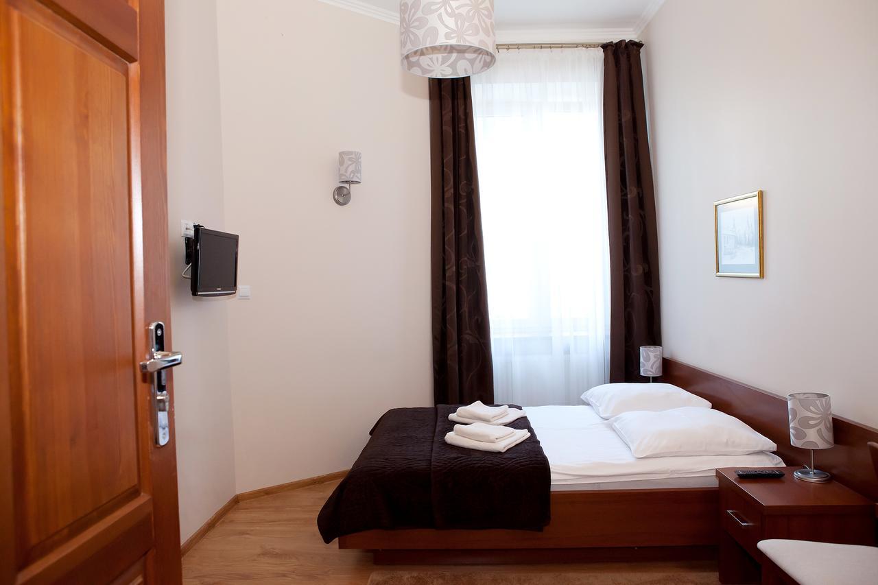 Hotel Srodmiejski Κίελτσε Εξωτερικό φωτογραφία